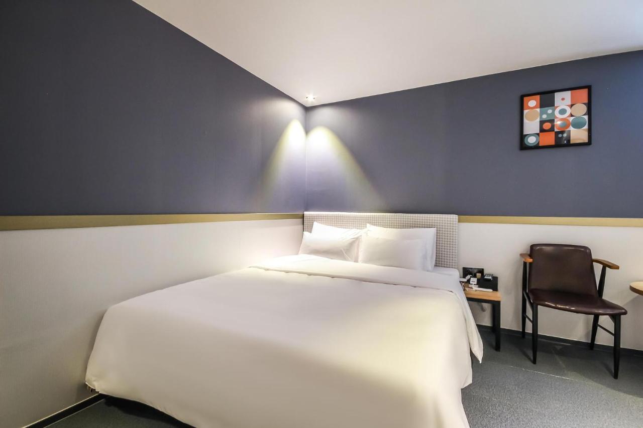 Deluxe Motel コジェ エクステリア 写真