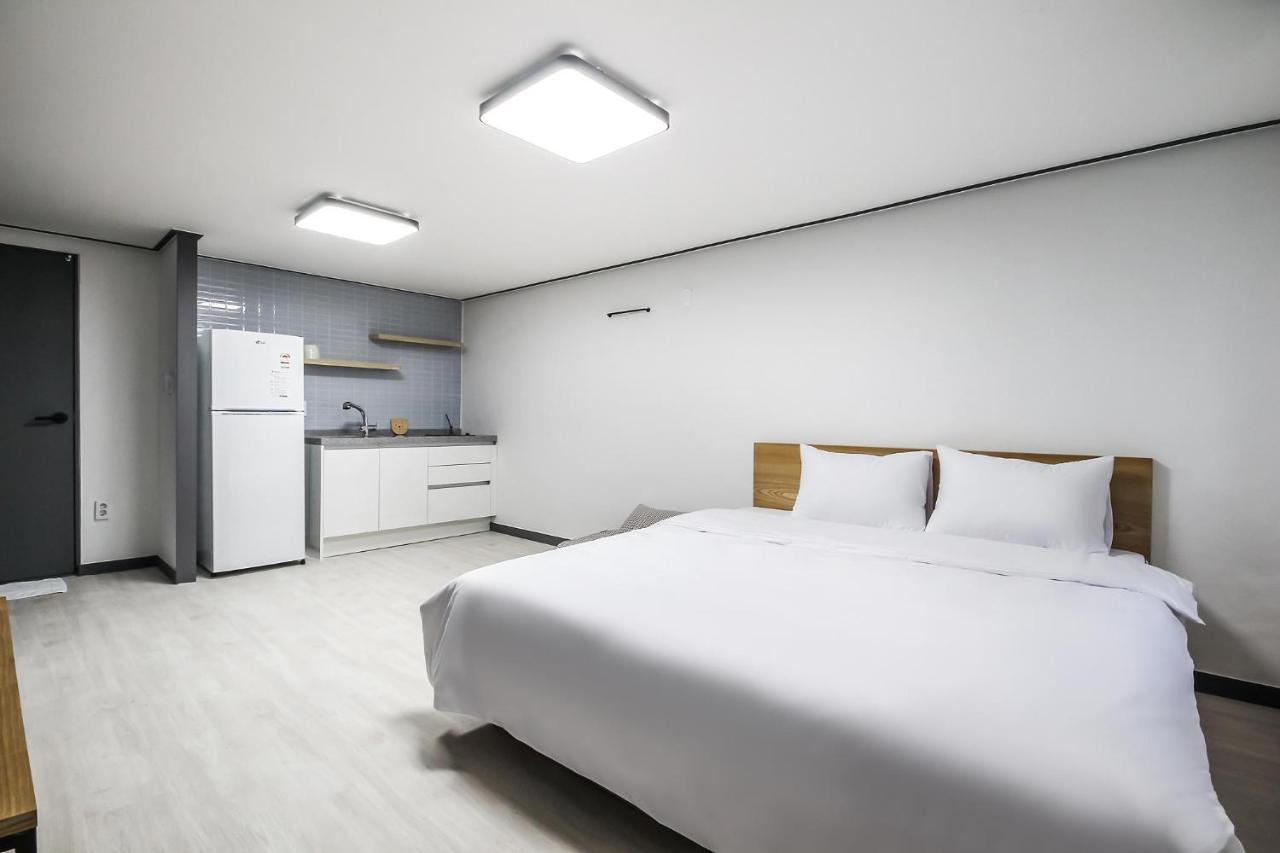 Deluxe Motel コジェ エクステリア 写真