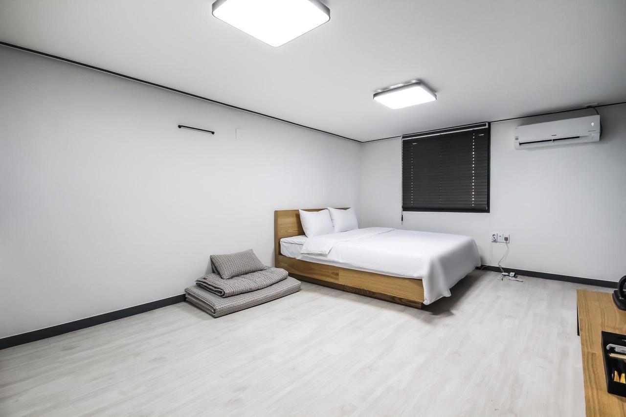 Deluxe Motel コジェ エクステリア 写真