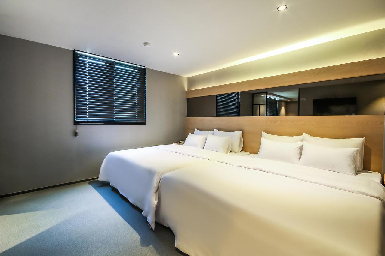 Deluxe Motel コジェ エクステリア 写真